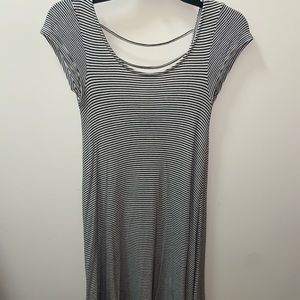 American Eagle shift dress